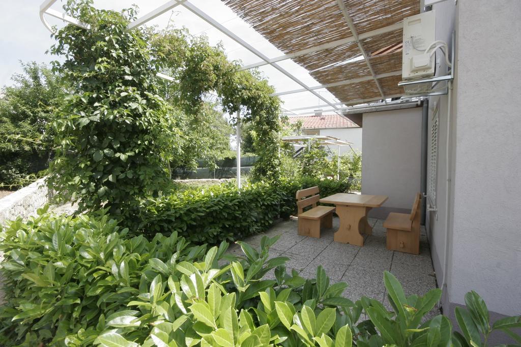 Apartments Irena Krk Krk Town Exterior photo